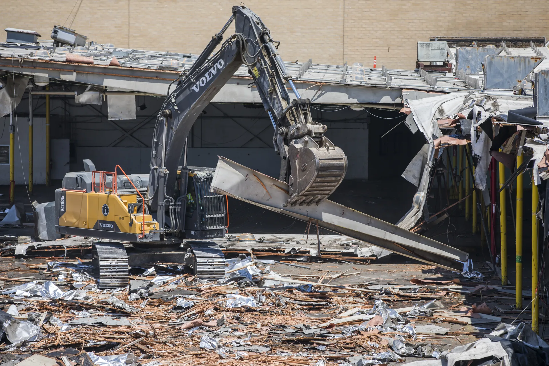 Selected NiceTake imagery from Construction Progress, Los Angeles